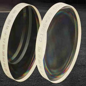 Special ultra-high pressure glass blasting disc for petroleum cementing